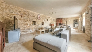 propriete à la vente -   30700  UZES, surface 130 m2 vente propriete - UBI474980213